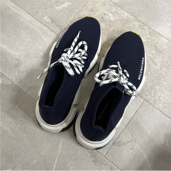 Balenciaga shoes - Picture 10 of 11